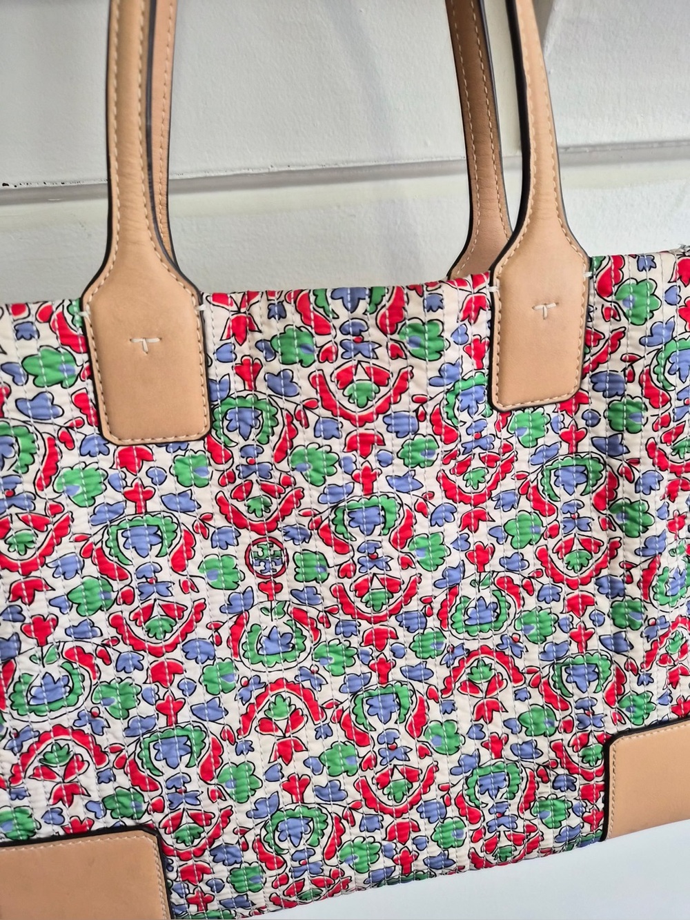 Tory Burch Multicolor Canvas Tote with Tan Leather Logo. - Picture 2 of 6